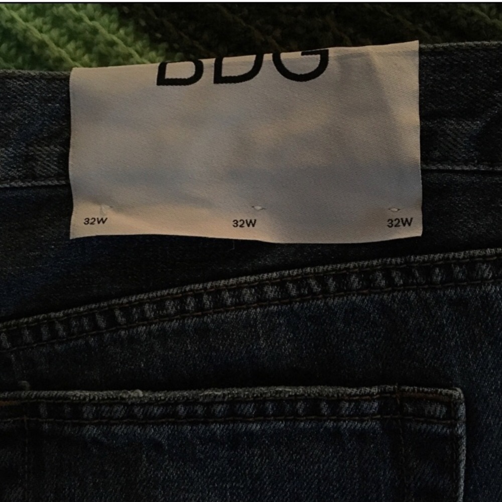 NWT BDG short super high rise cheeky denim jean - Picture 3 of 6